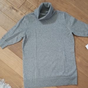 Womans turtle neck top